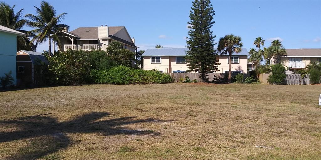 Photo of 311 S Ocean Drive Dr, Fort Pierce, FL 34949 (MLS # R10594581)