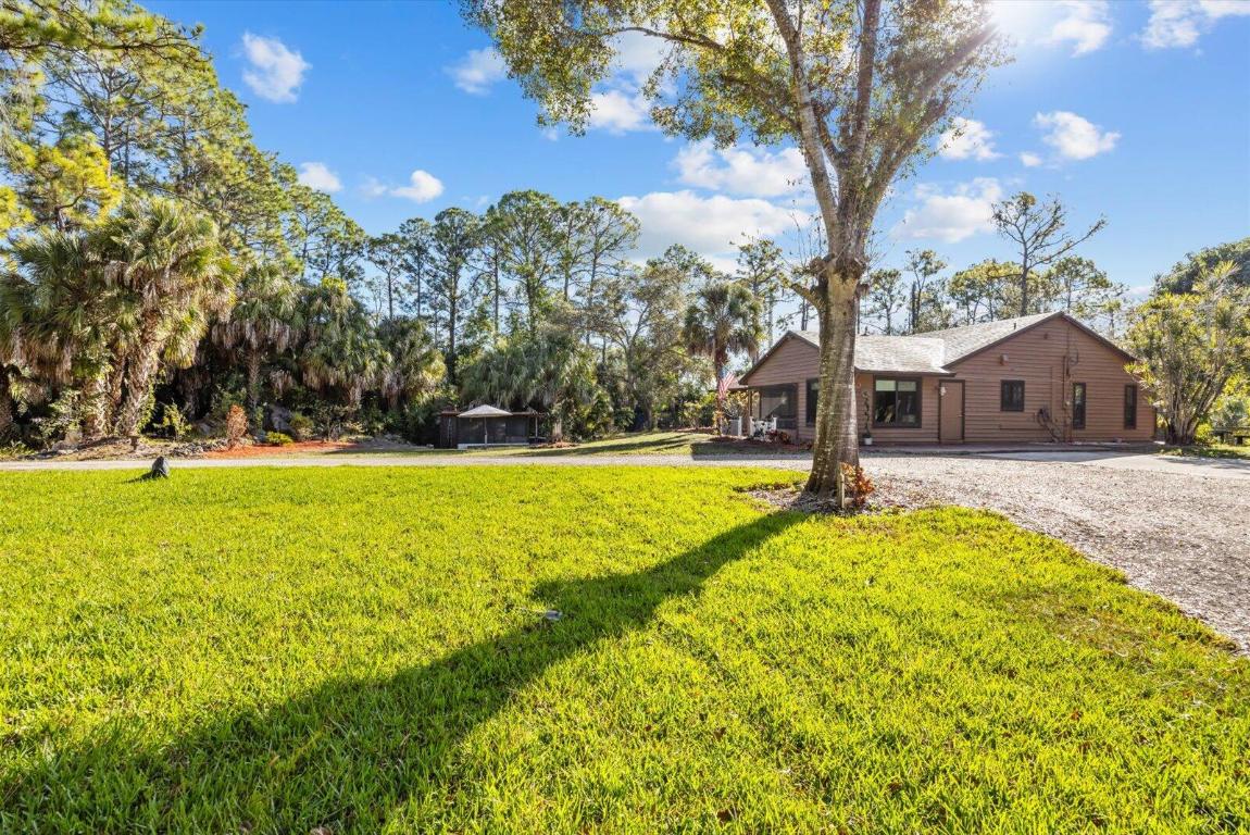 LOXAHATCHEE - Residential