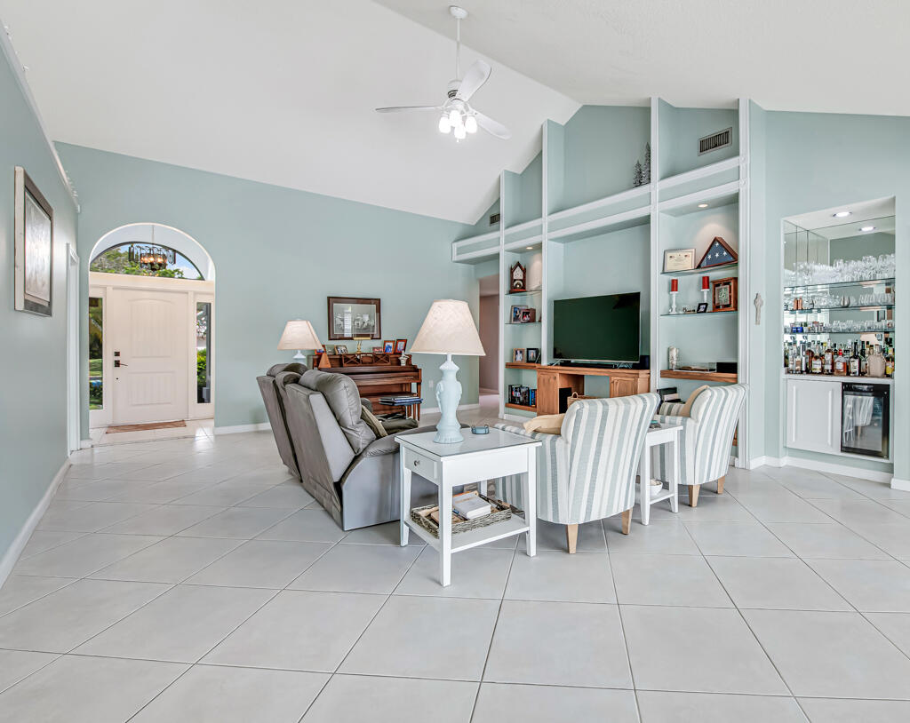 SARATOGA BAY - Residential