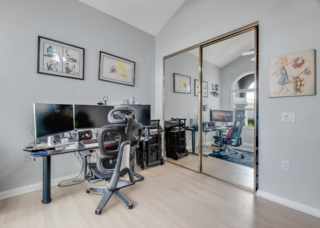 SARATOGA BAY - Residential