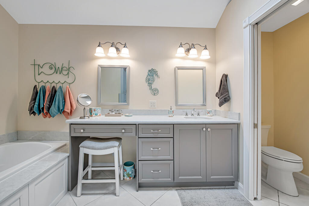 SARATOGA BAY - Residential