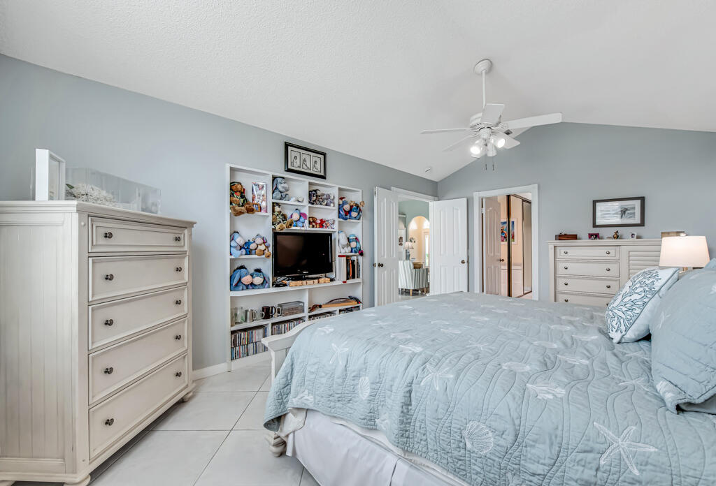 SARATOGA BAY - Residential