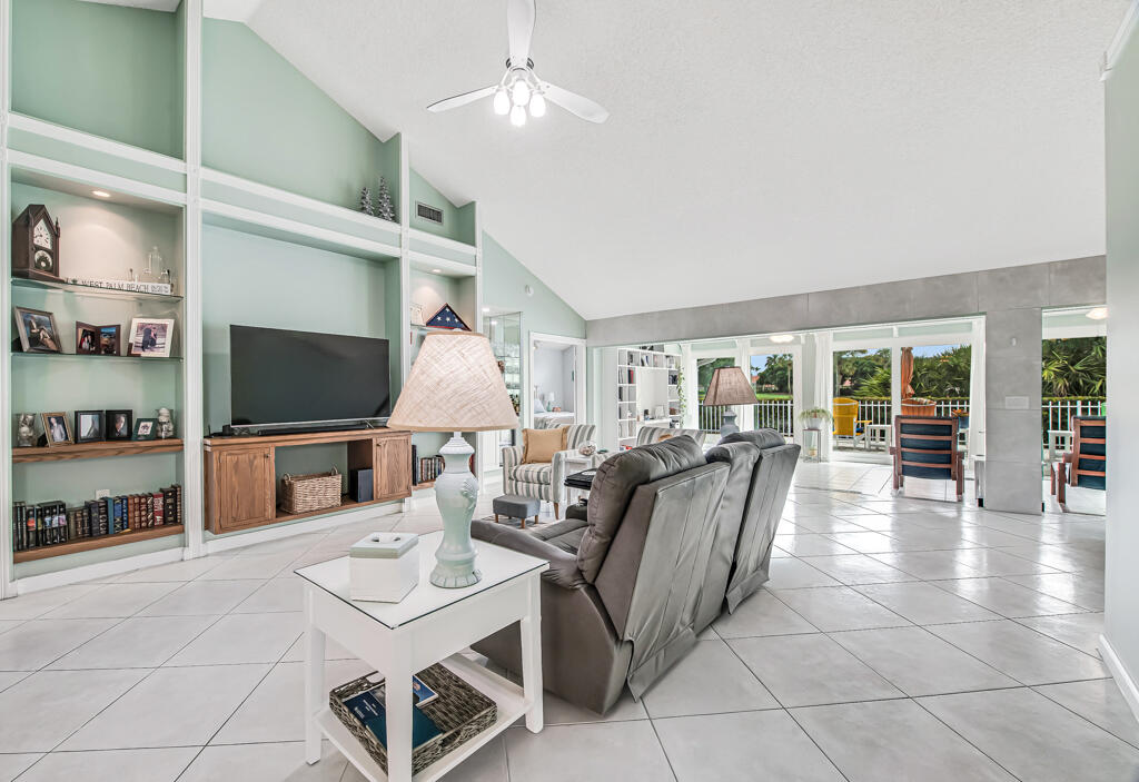 SARATOGA BAY - Residential