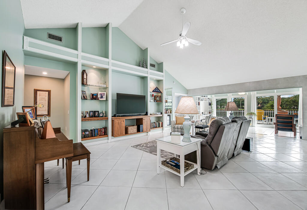 SARATOGA BAY - Residential