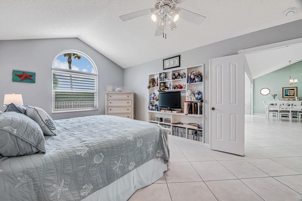 SARATOGA BAY - Residential