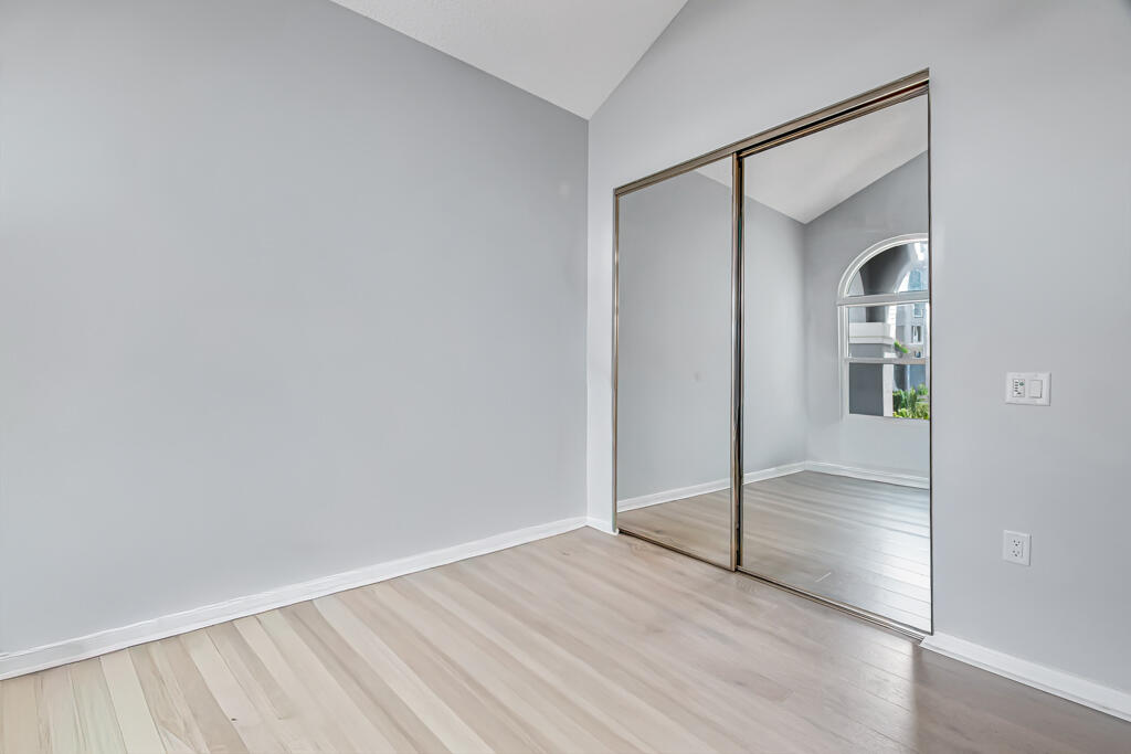 SARATOGA BAY - Residential