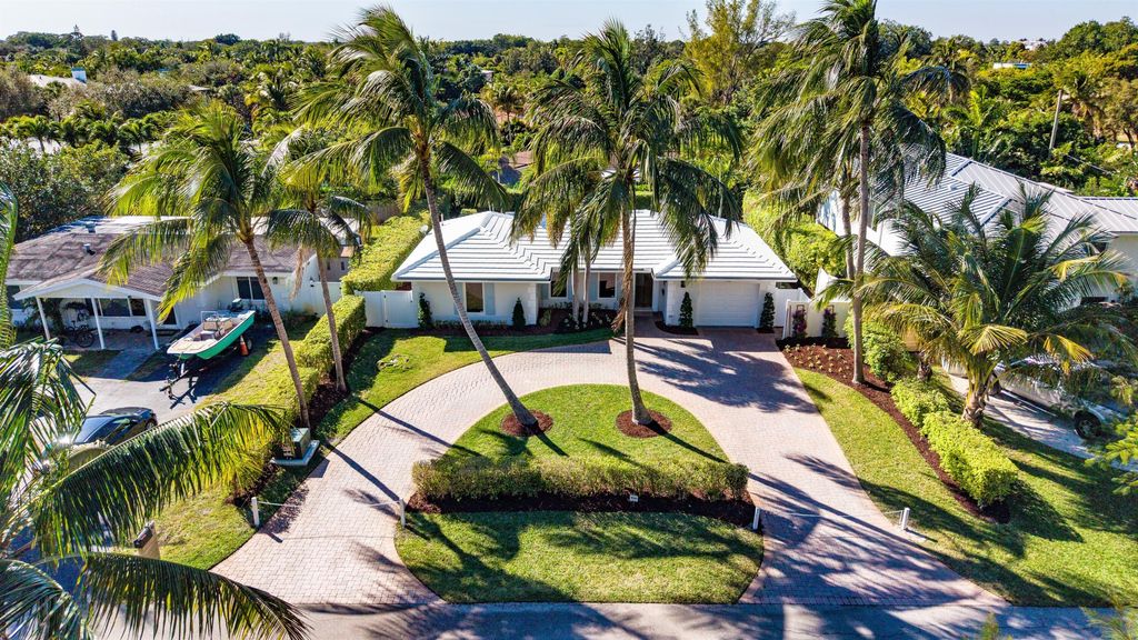 Photo of 481 NW 5th Avenue, Boca Raton, FL 33432 (MLS # R11160454)