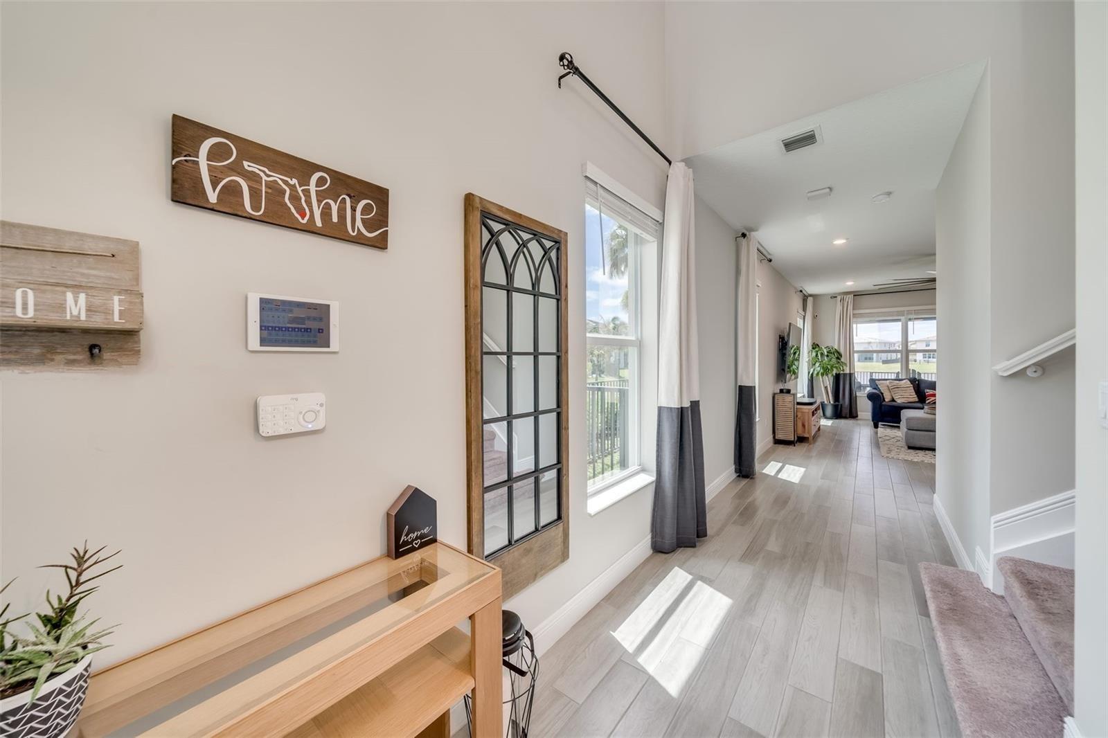 CRYSTAL LAKE 1ST SEC - Residential Lease