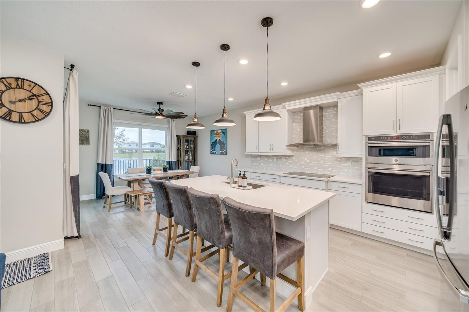 CRYSTAL LAKE 1ST SEC - Residential Lease