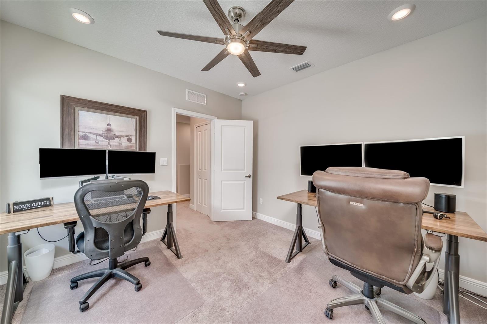 CRYSTAL LAKE 1ST SEC - Residential Lease