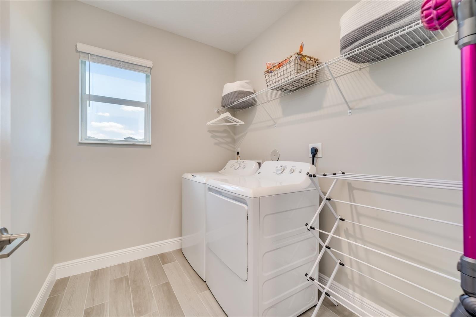 CRYSTAL LAKE 1ST SEC - Residential Lease