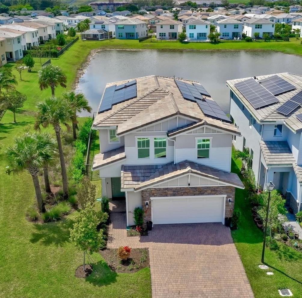 CRYSTAL LAKE 1ST SEC - Residential Lease