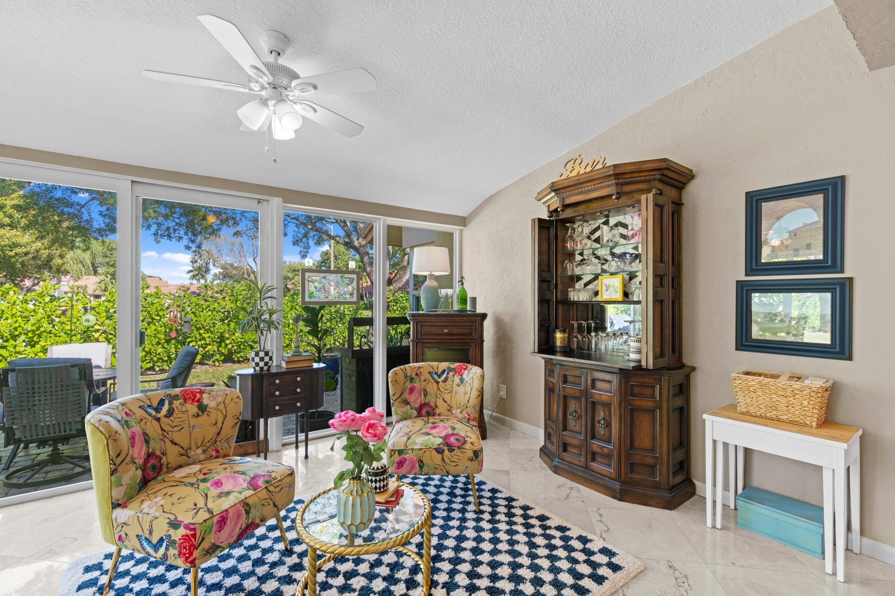 WINDWARD PALM BEACH - Residential