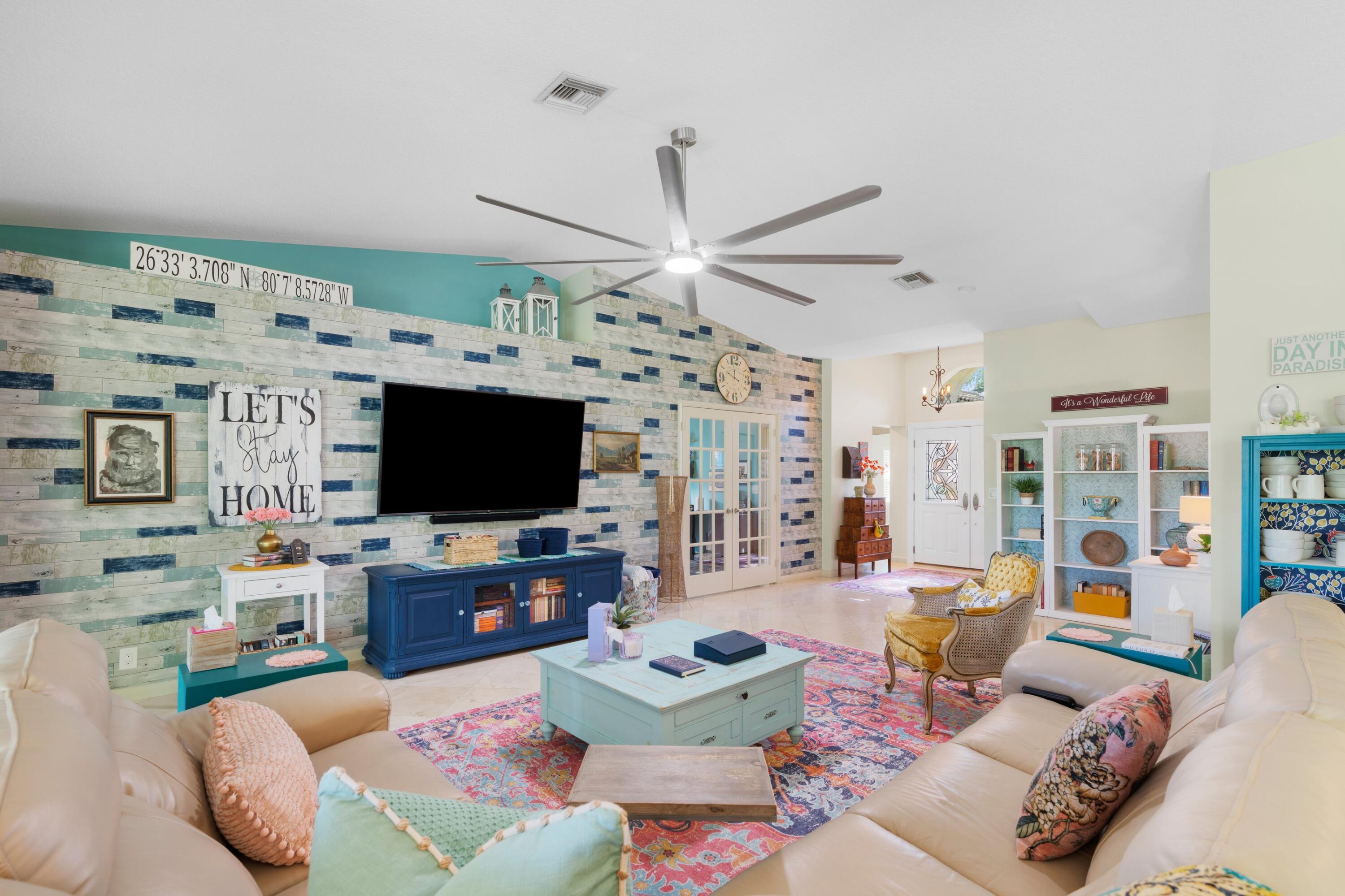 WINDWARD PALM BEACH - Residential