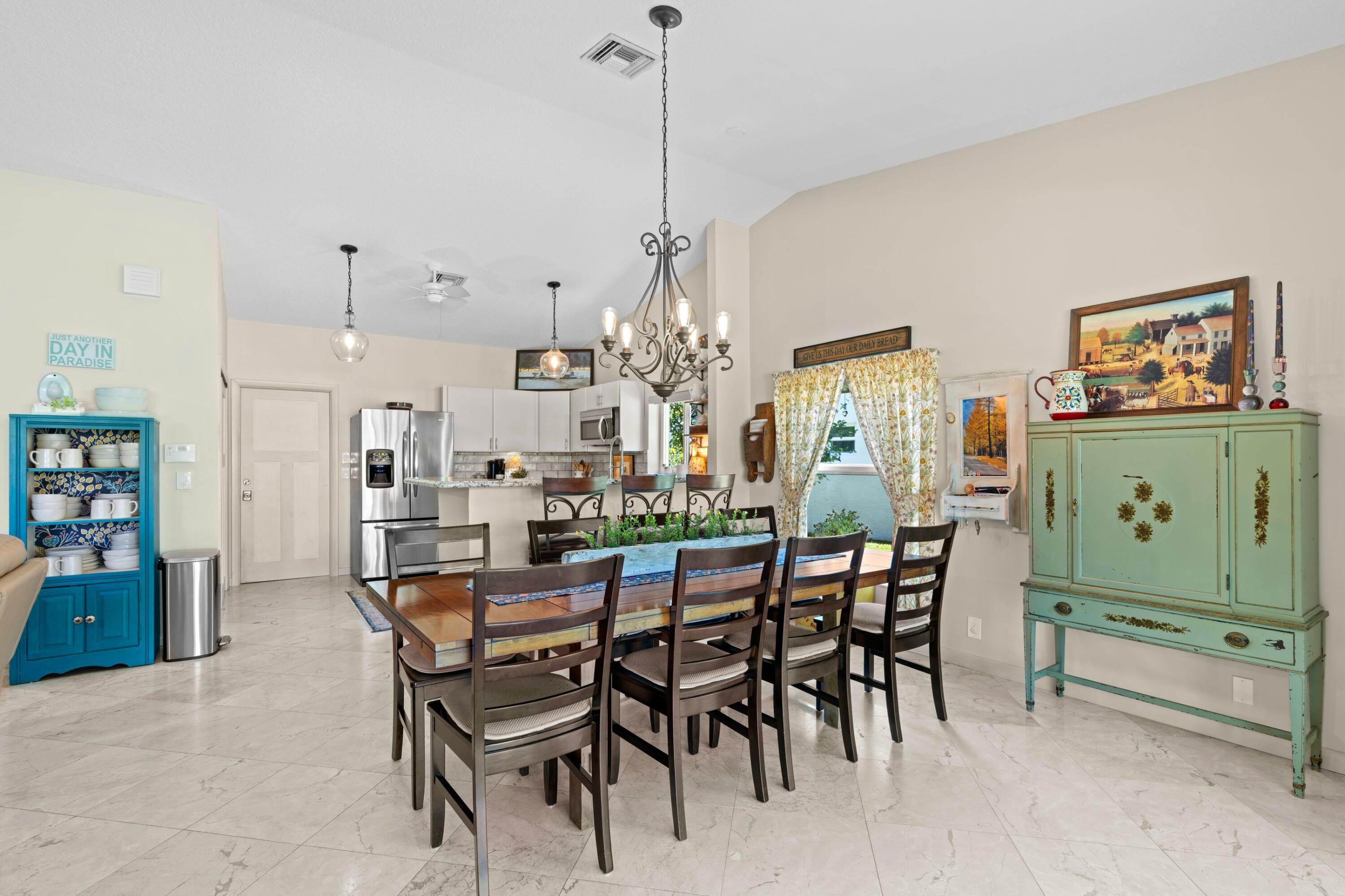 WINDWARD PALM BEACH - Residential