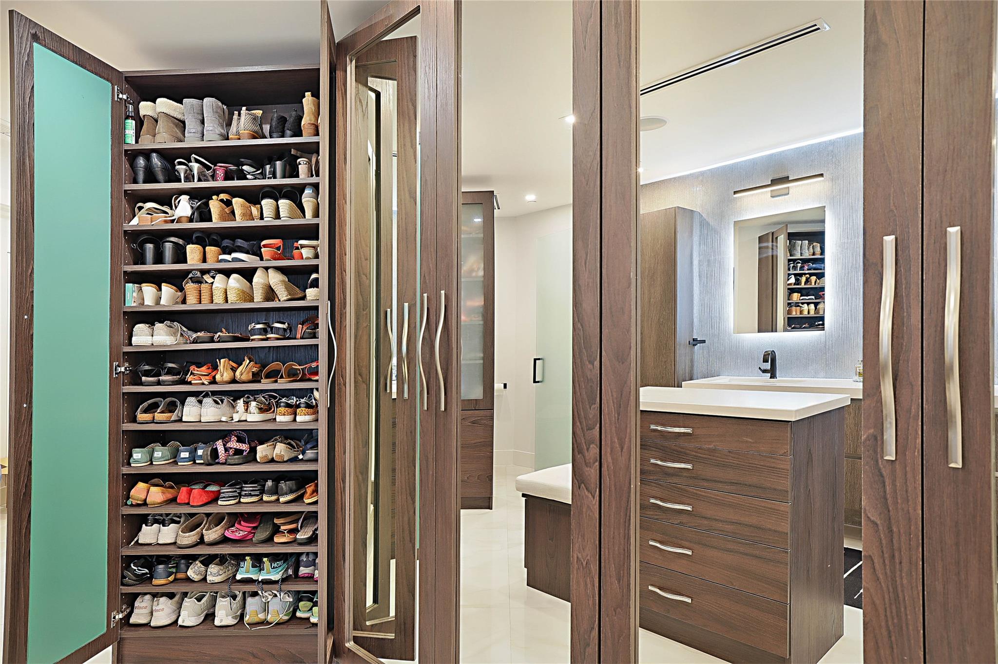 BIRCH POINTE CONDO - Residential