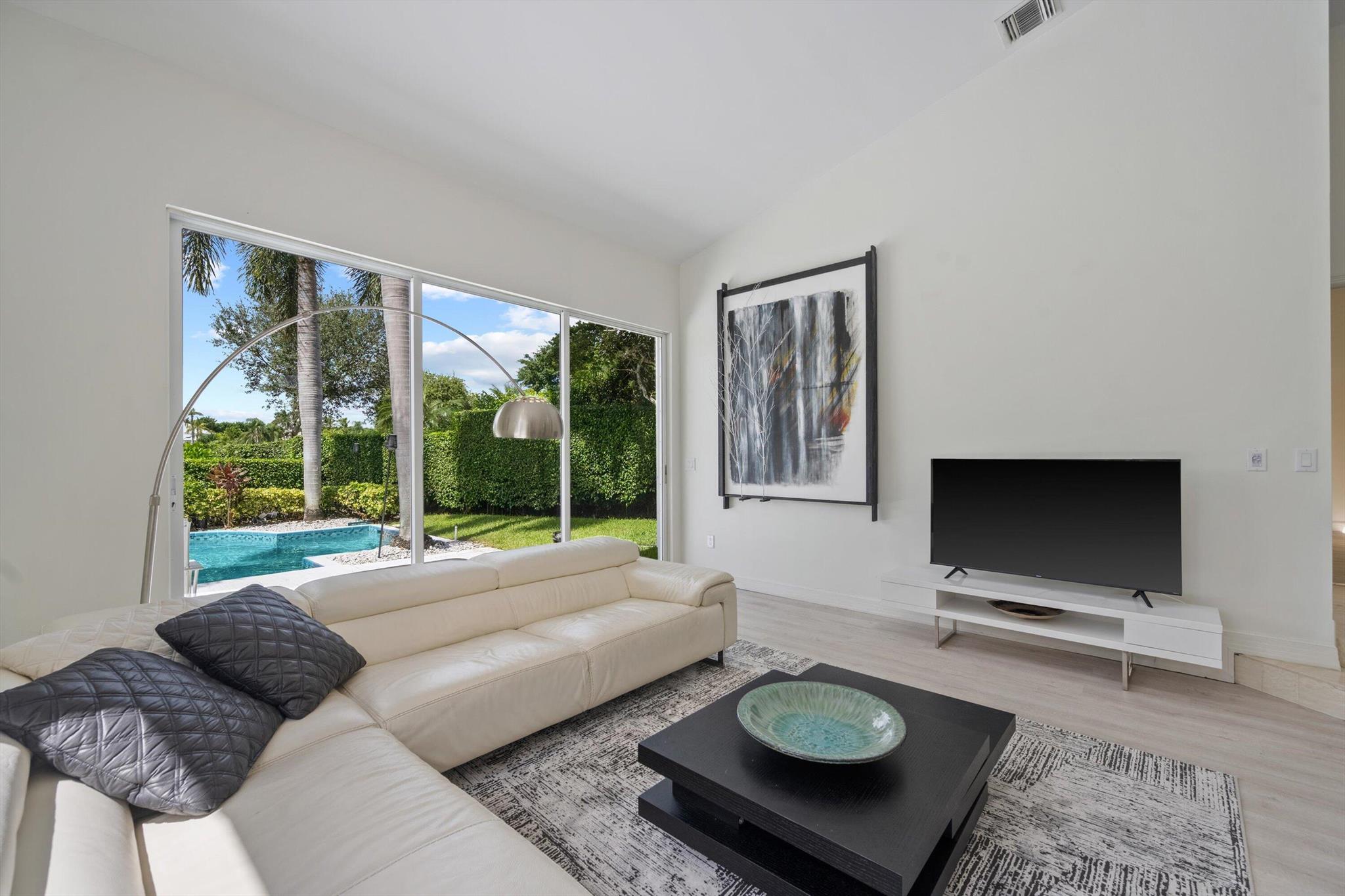 MUIRFIELD 3 - Residential Lease