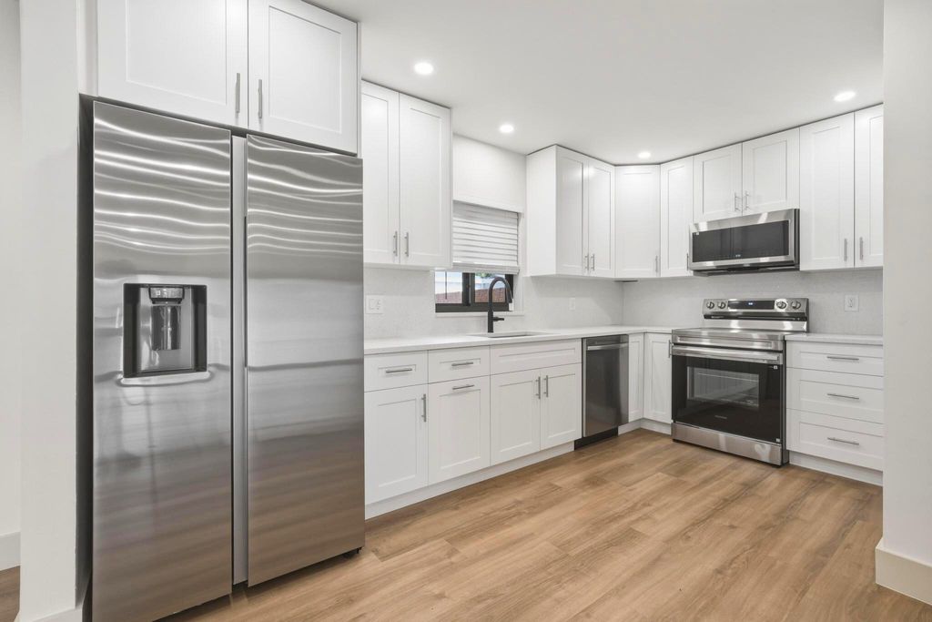 Photo of 6711 NW 28th Terrace, Fort Lauderdale, FL 33309 (MLS # B26024957)