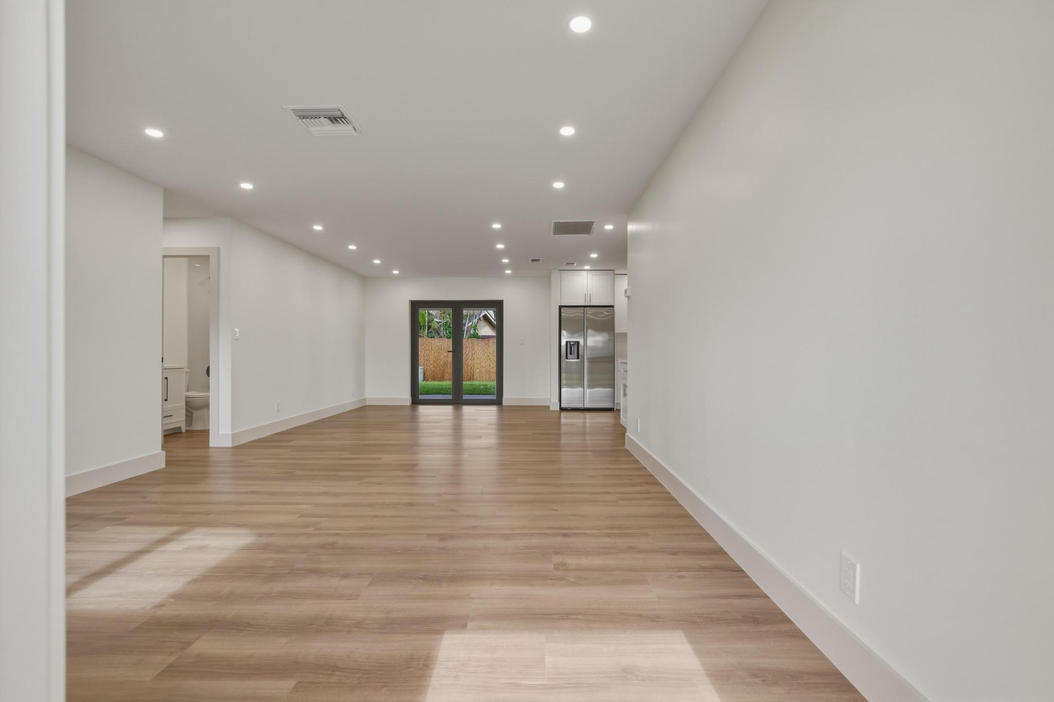 PALM-AIRE VILLAGE SECTION 3 - Residential