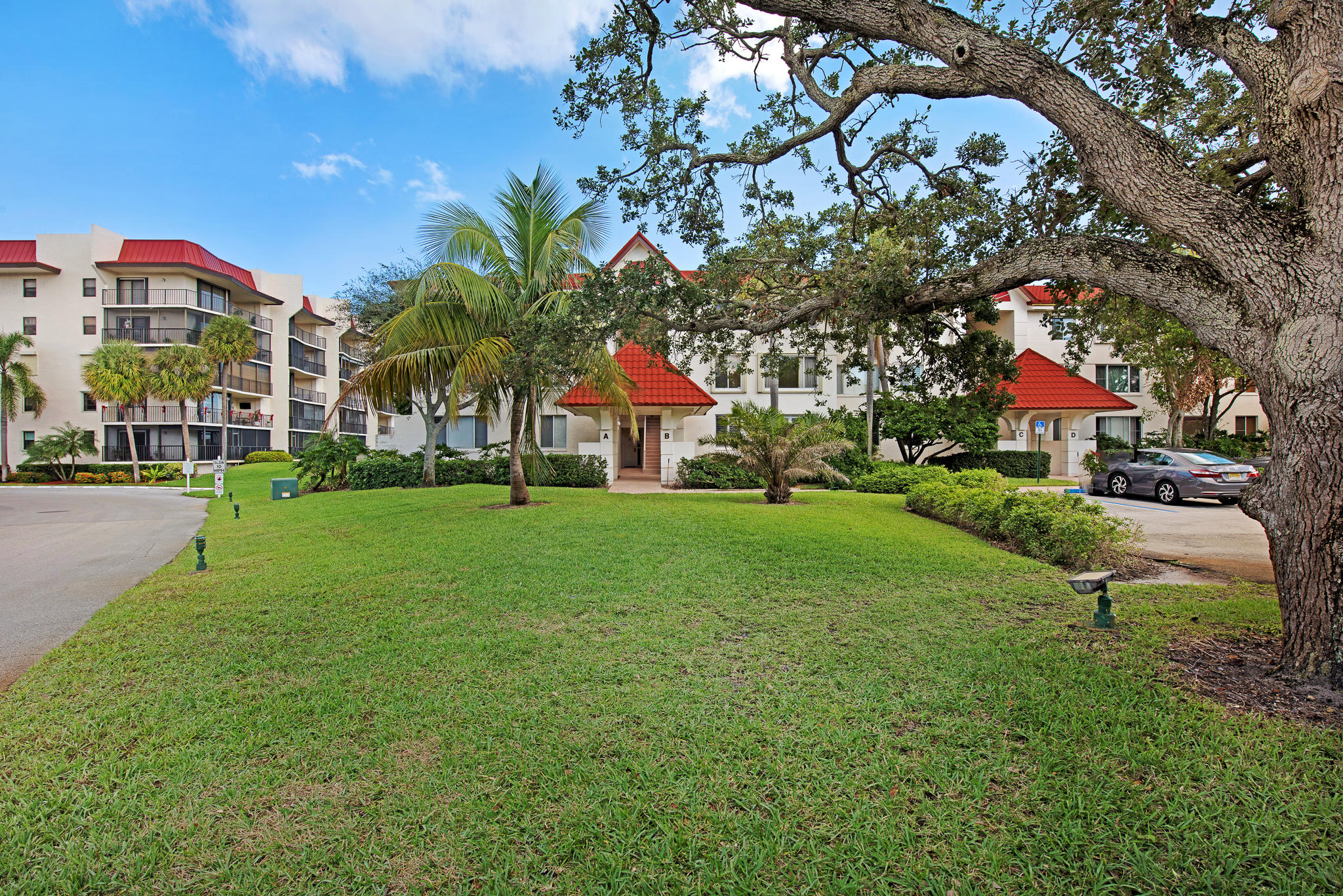 HALF MOON BAY CONDO - Residential