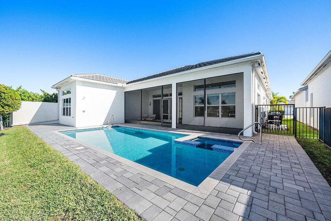 Valencia Sound - Residential