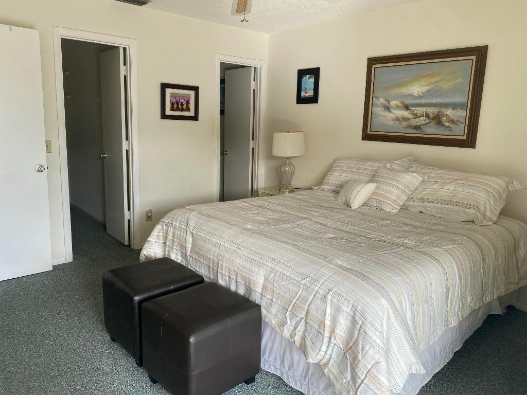 VISTA ST LUCIE BUILDINGS 9 THRU 20 - Residential Lease