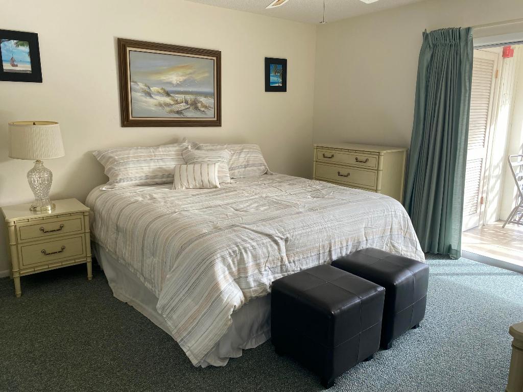 VISTA ST LUCIE BUILDINGS 9 THRU 20 - Residential Lease