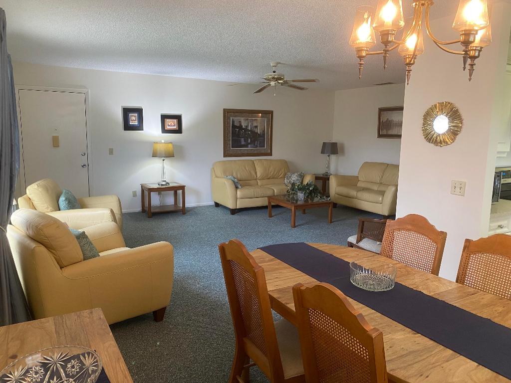 VISTA ST LUCIE BUILDINGS 9 THRU 20 - Residential Lease