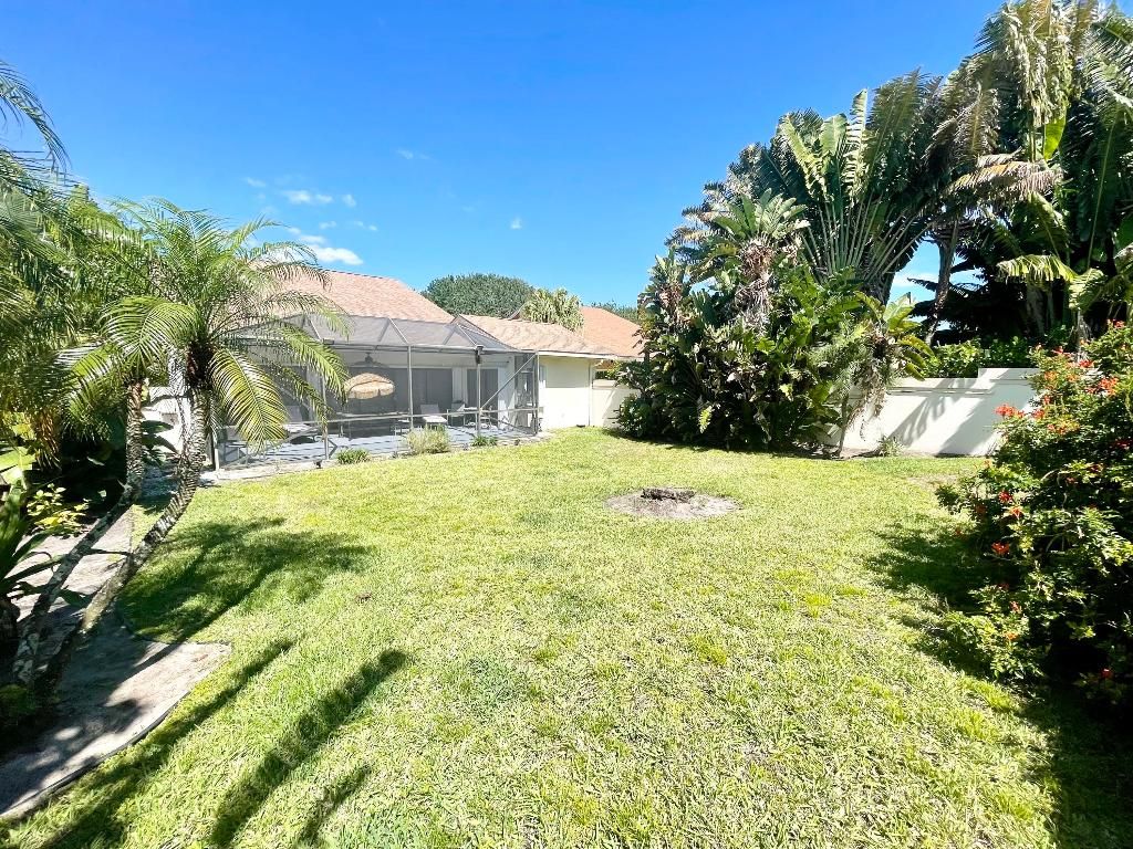 Photo of 125 Cape Pointe Circle, Jupiter, FL 33477 (MLS # R10974132)