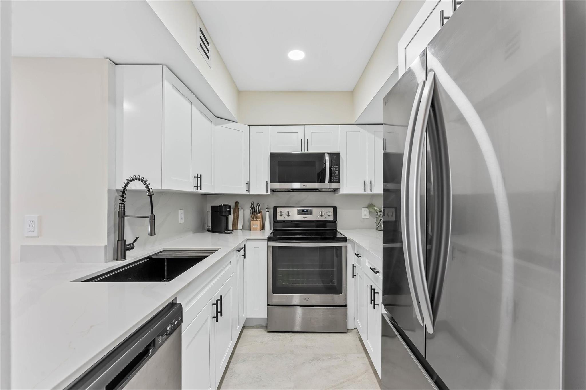 Mirador 1200 Condo - Residential Lease