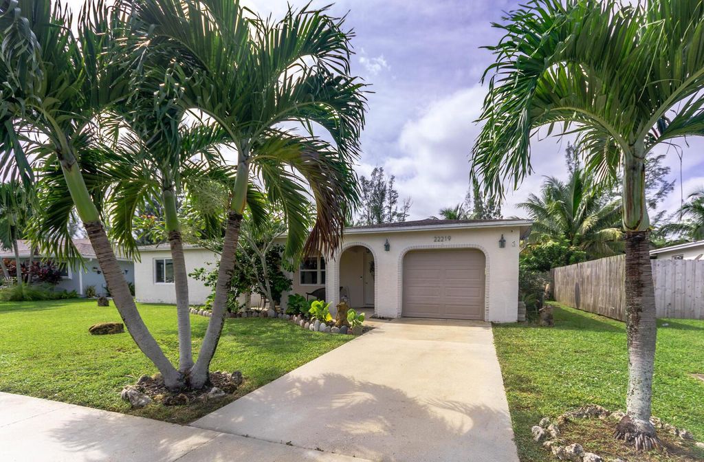 Photo of 22219 Caldera Avenue, Boca Raton, FL 33428 (MLS # R10928523)