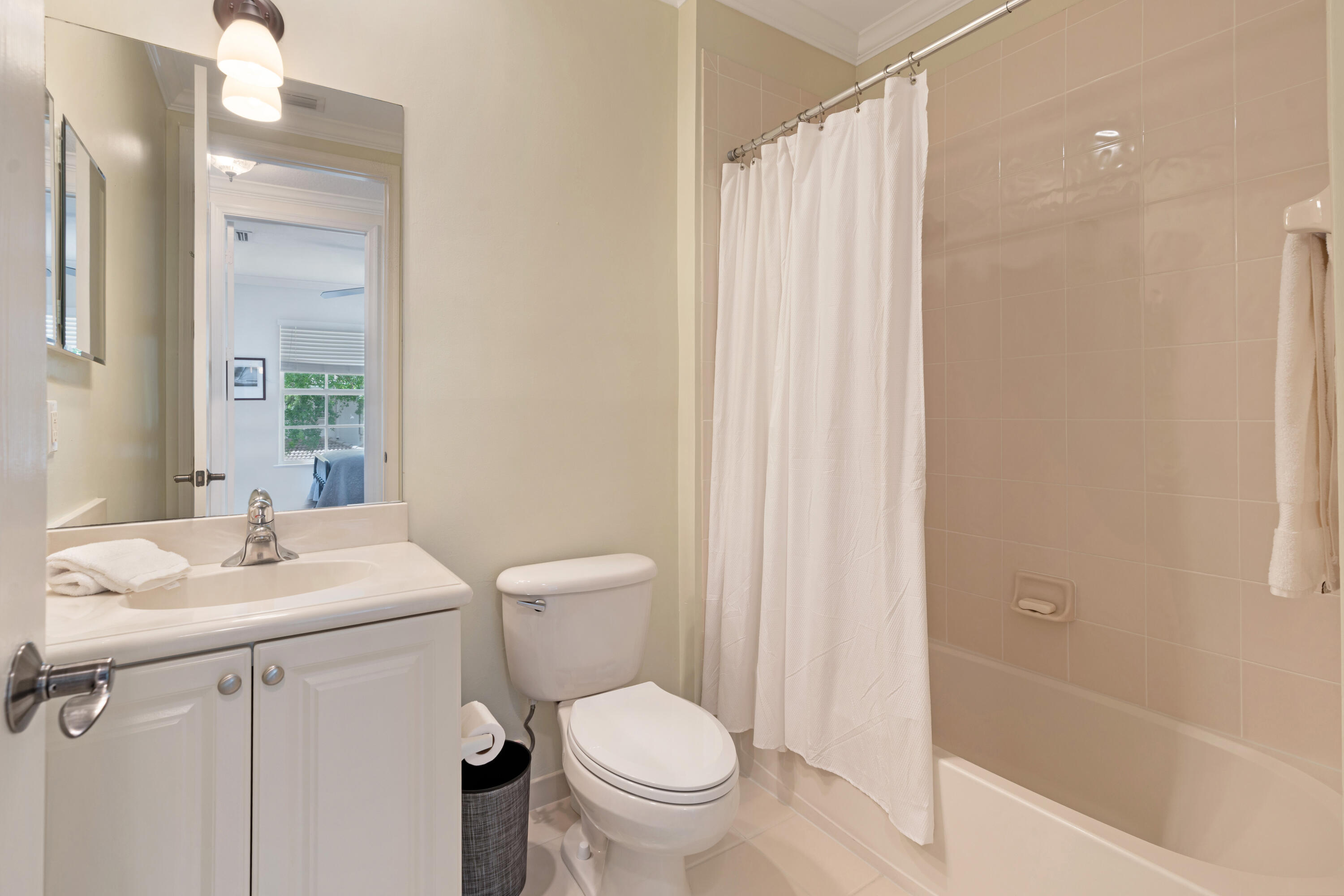 MANSIONS AT EVERGRENE WEST CONDO - Residential