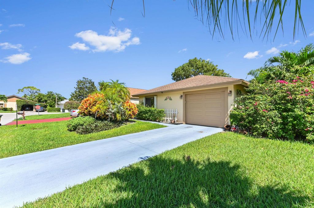 Photo of 1425 NW 27th Avenue, Delray Beach, FL 33445 (MLS # R11026348)