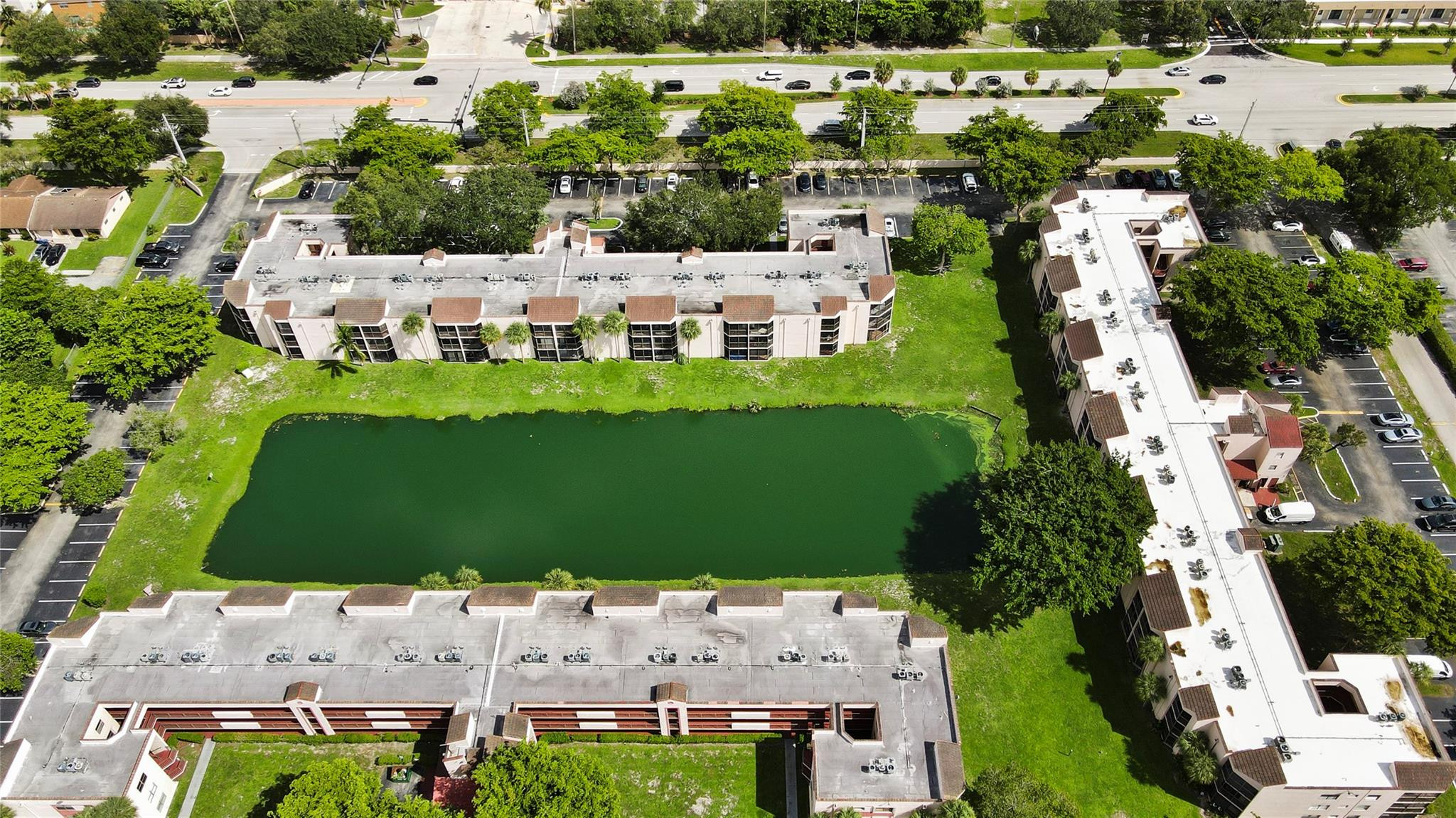 MIRAMAR CLUB - Residential