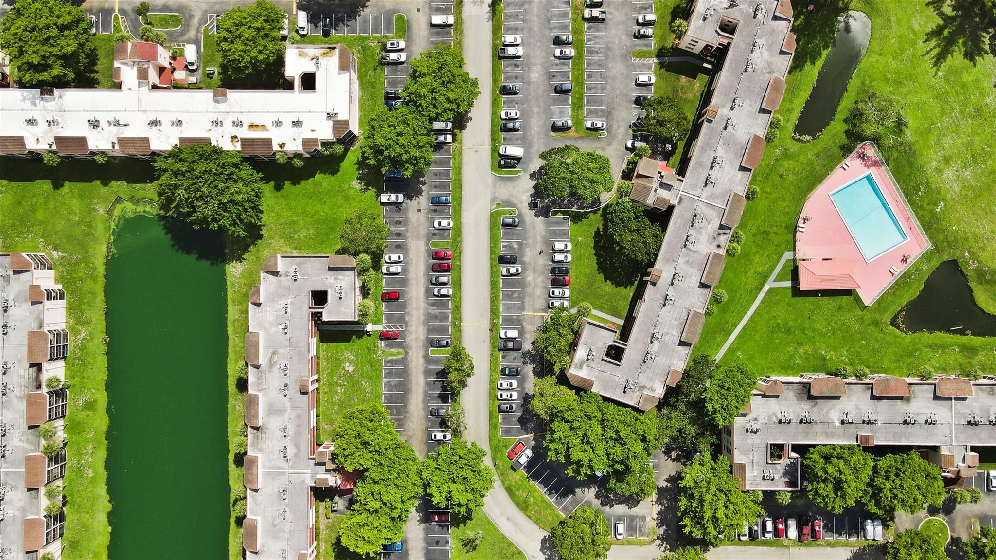 MIRAMAR CLUB - Residential