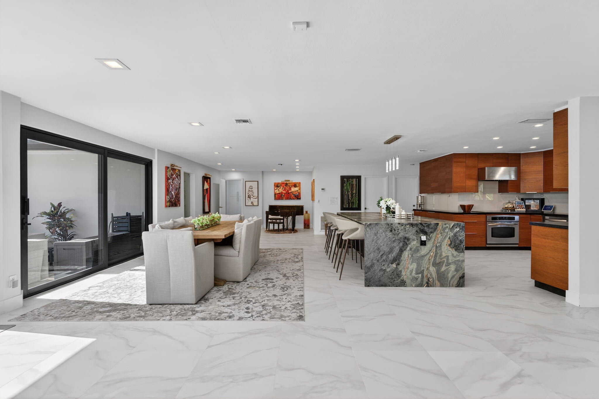 CORAL RIDGE COUNTRY CLUB - Residential