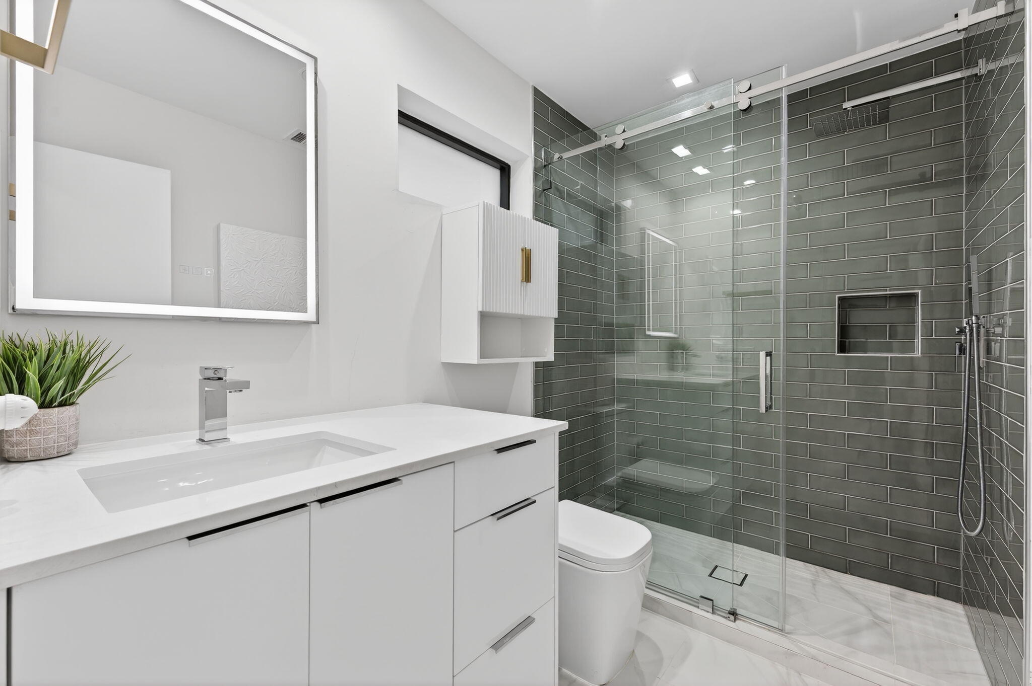 CORAL RIDGE COUNTRY CLUB - Residential