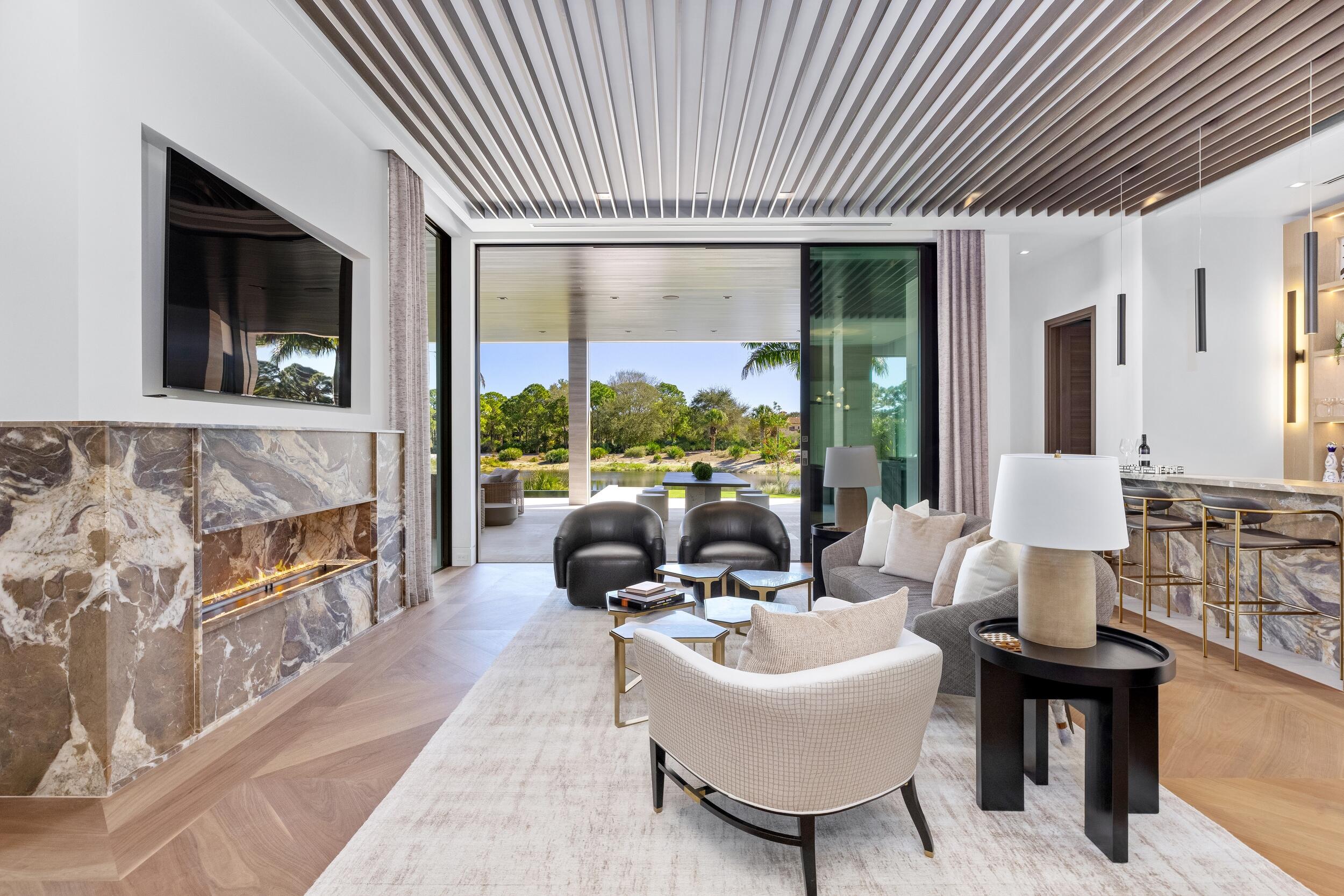 BEARS CLUB - Residential