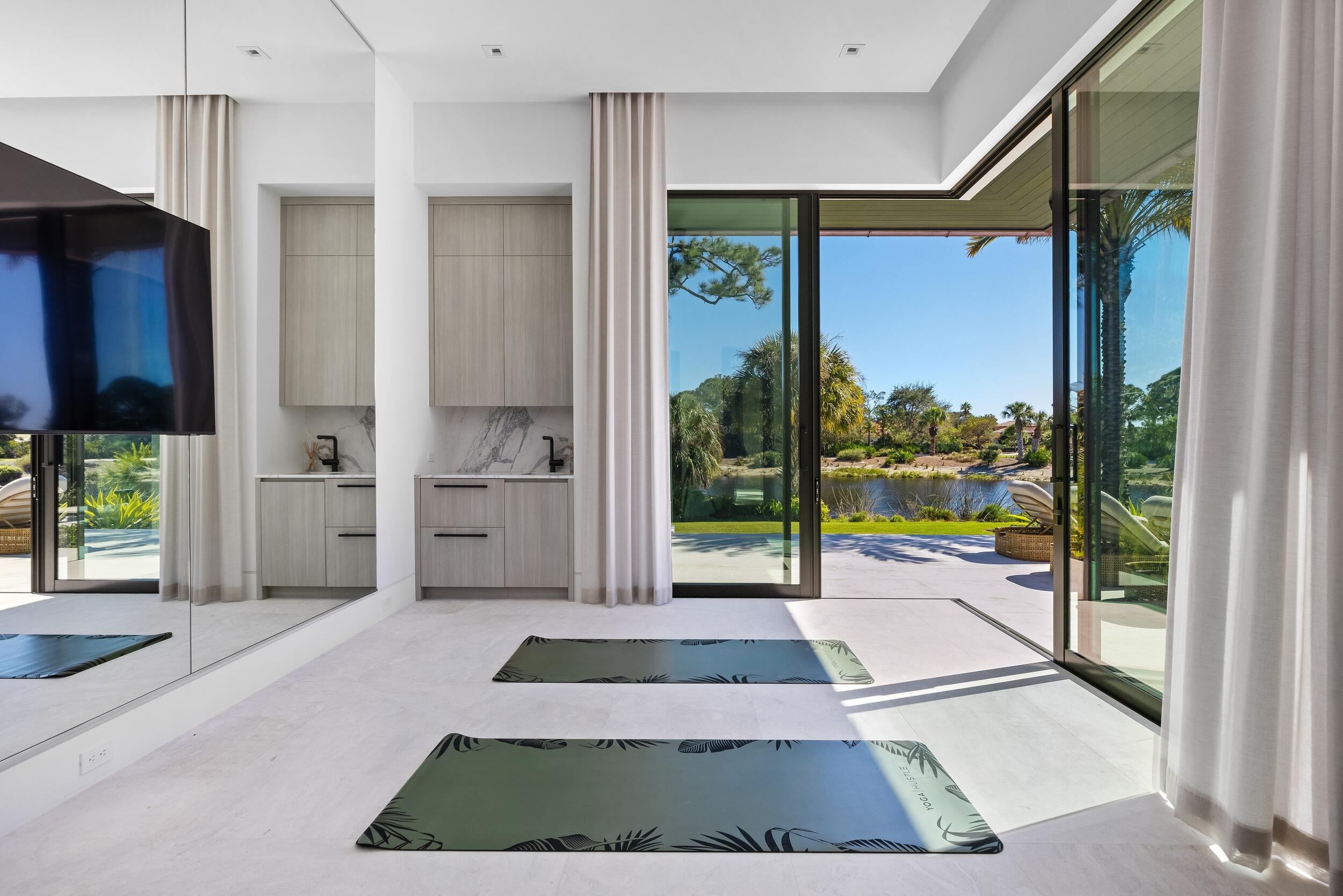 BEARS CLUB - Residential