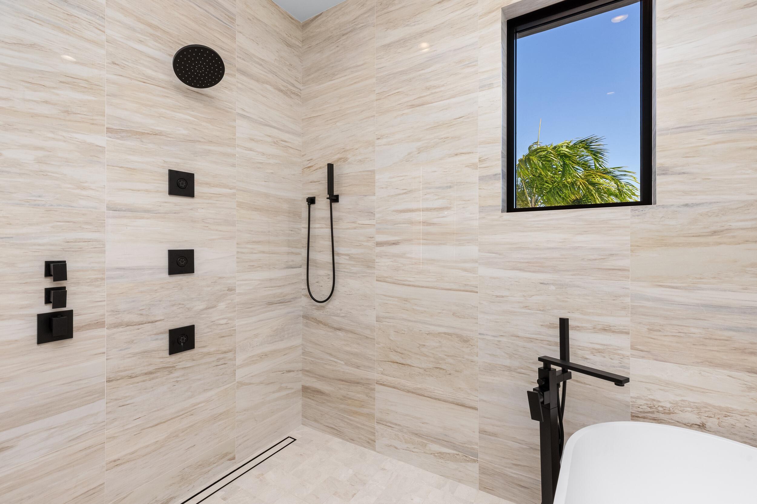 BEARS CLUB - Residential