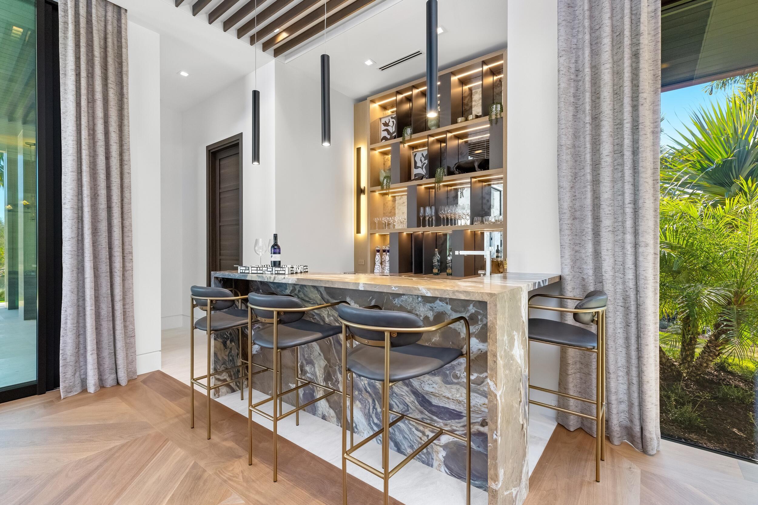 BEARS CLUB - Residential