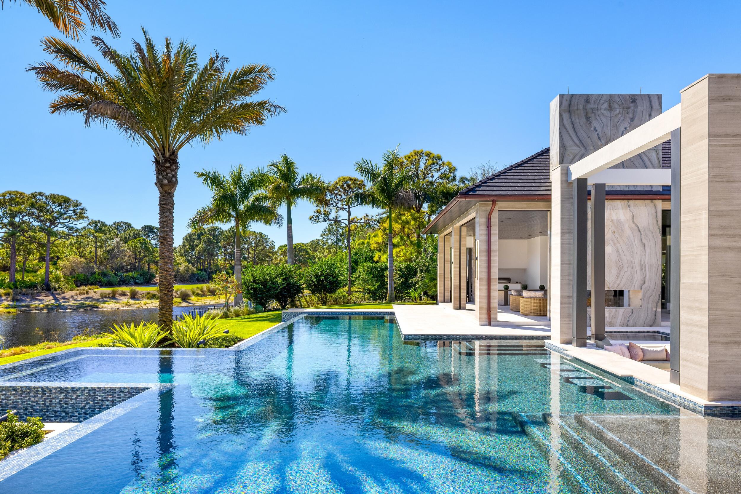 BEARS CLUB - Residential