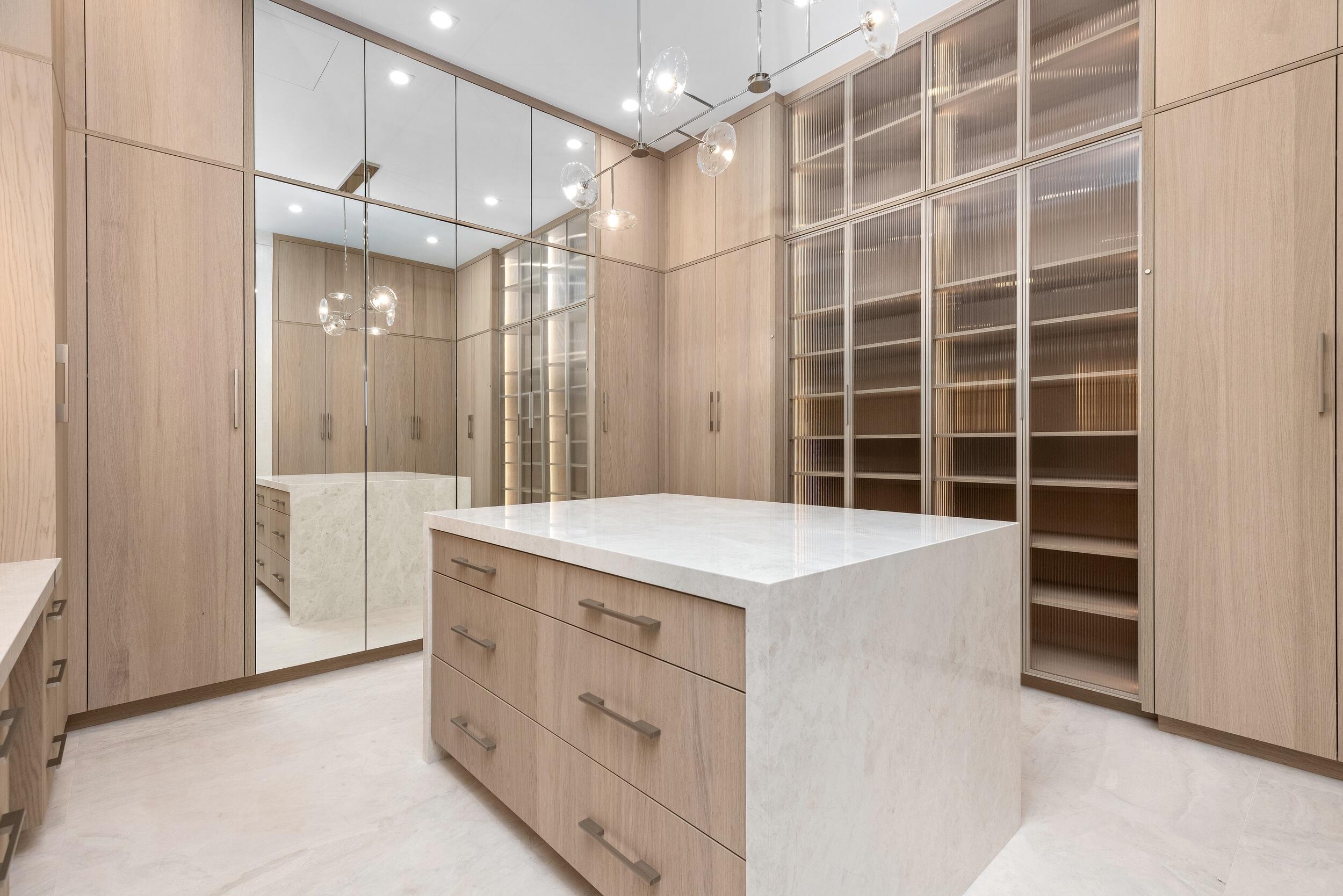 BEARS CLUB - Residential