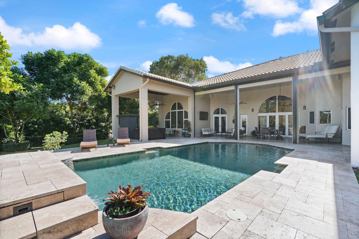 MIDDLE ACRES - Residential