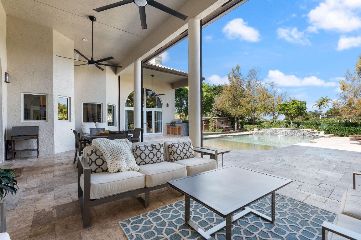 MIDDLE ACRES - Residential