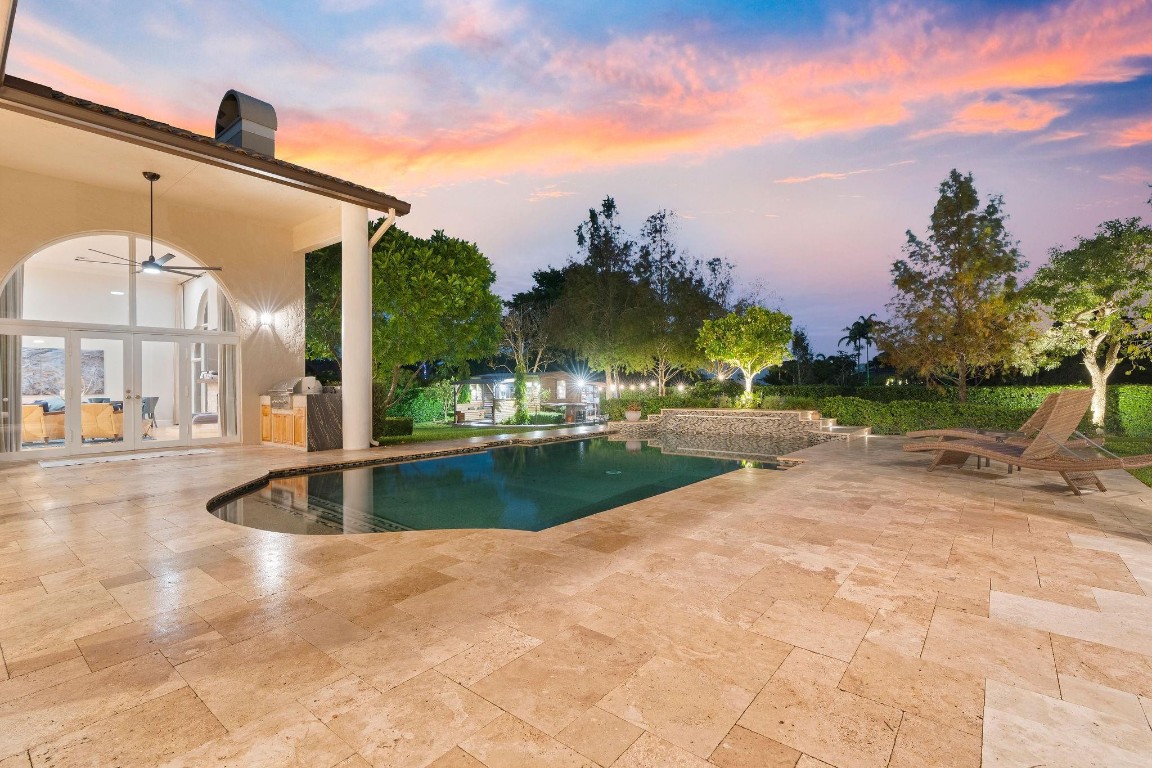 MIDDLE ACRES - Residential