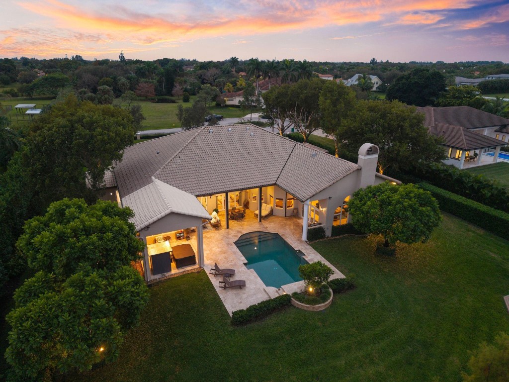 MIDDLE ACRES - Residential