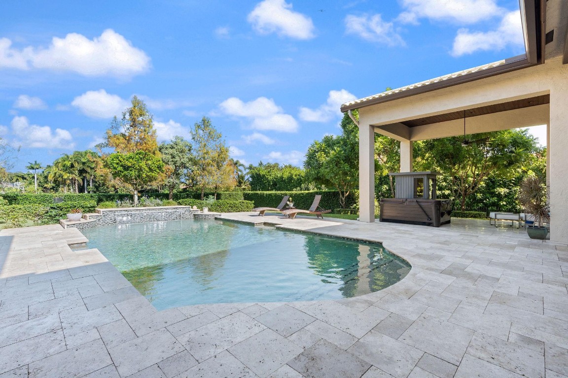 MIDDLE ACRES - Residential