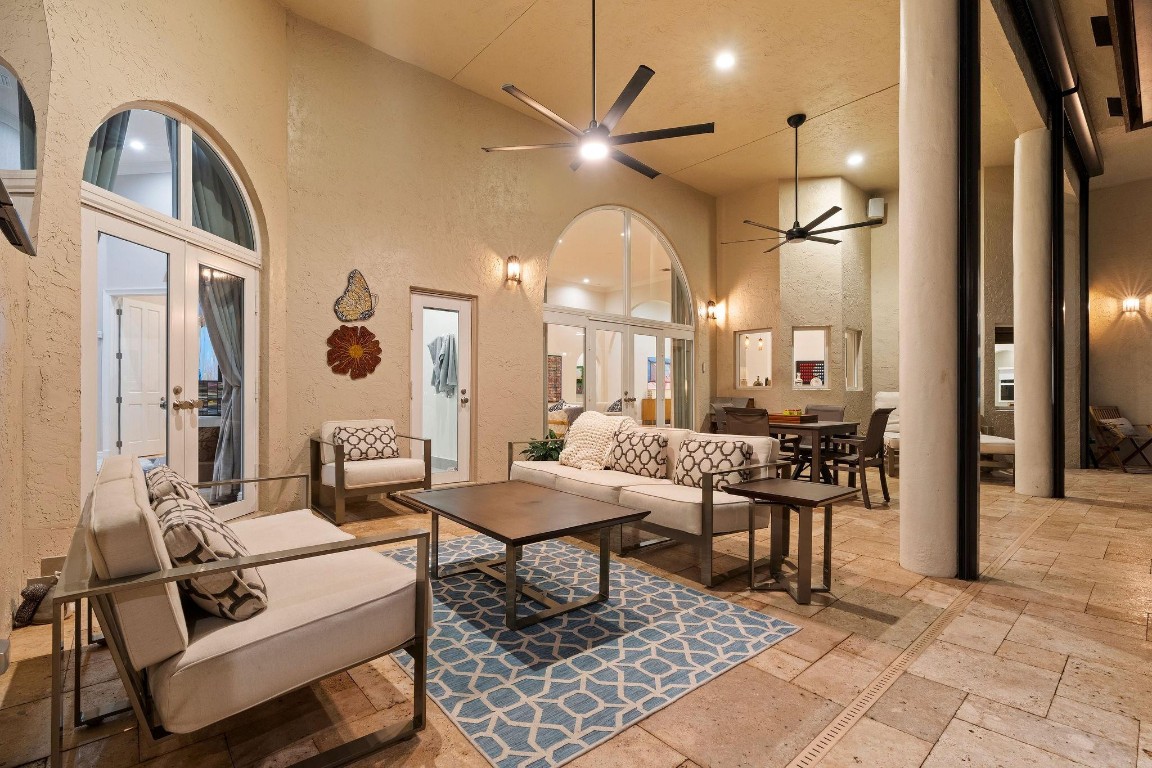 MIDDLE ACRES - Residential