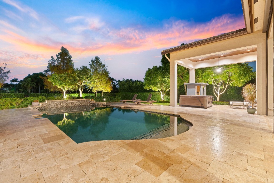 MIDDLE ACRES - Residential